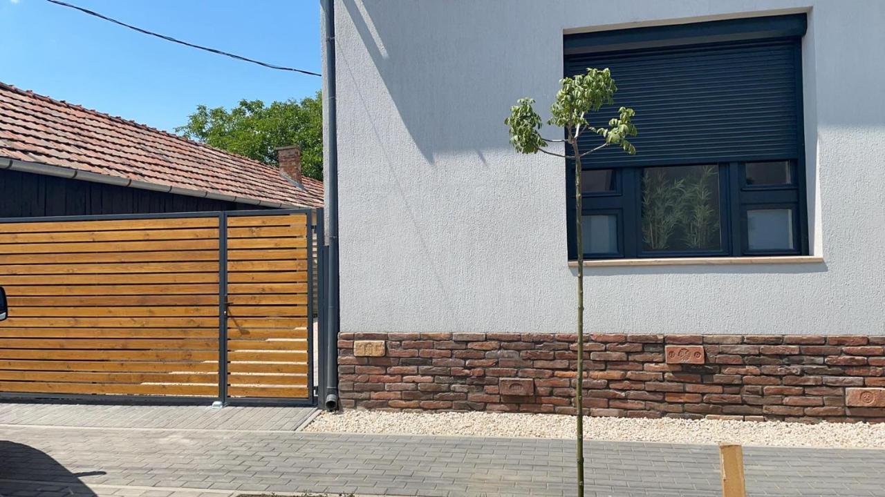 Thermal Apartmanok Raday 4 - Zendaya Hajdúszoboszló Dış mekan fotoğraf